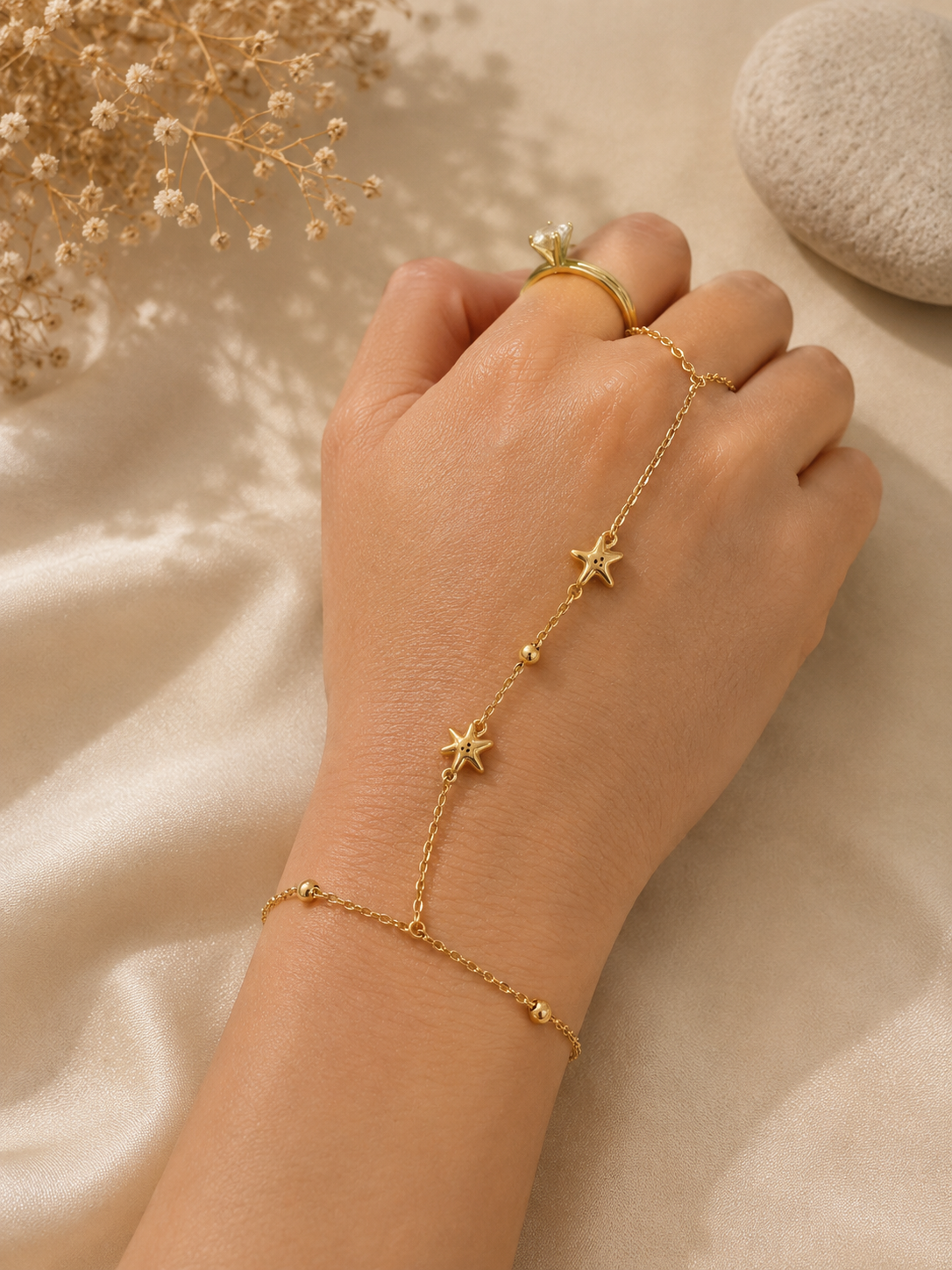 Pulsera Esclava de Oro 14K con Estrellas - BELA JEWELRY