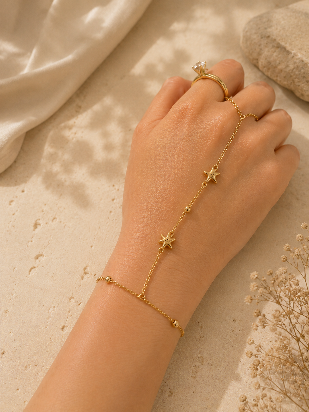 Pulsera Esclava de Oro 14K con Estrellas - BELA JEWELRY