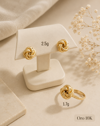 Conjunto de Aretes y Anillo de Nudo en Oro de 10K - Elegancia Atemporal