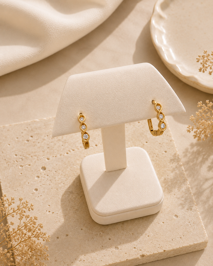 Argollas Infinitas en Oro 14K y Circonias: Elegancia Atemporal